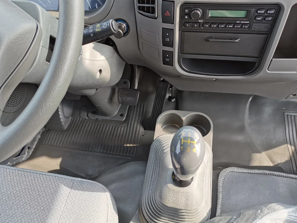 
4X2 FORLAND 5-10TONS RHD DUMP TRUCK WITH 3.8L CUMMINS DIESEL ENGINE 