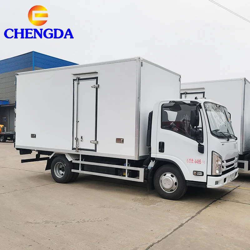 Китайский грузовой рефрижератор Isuzu 5 тонн 4x2