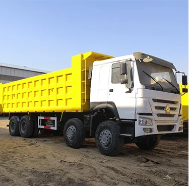 Низкая цена используется Китай тяжелый автомобиль Howo 8x4 28 CBM Емкость 12 колес самосвал б/у sinotruk