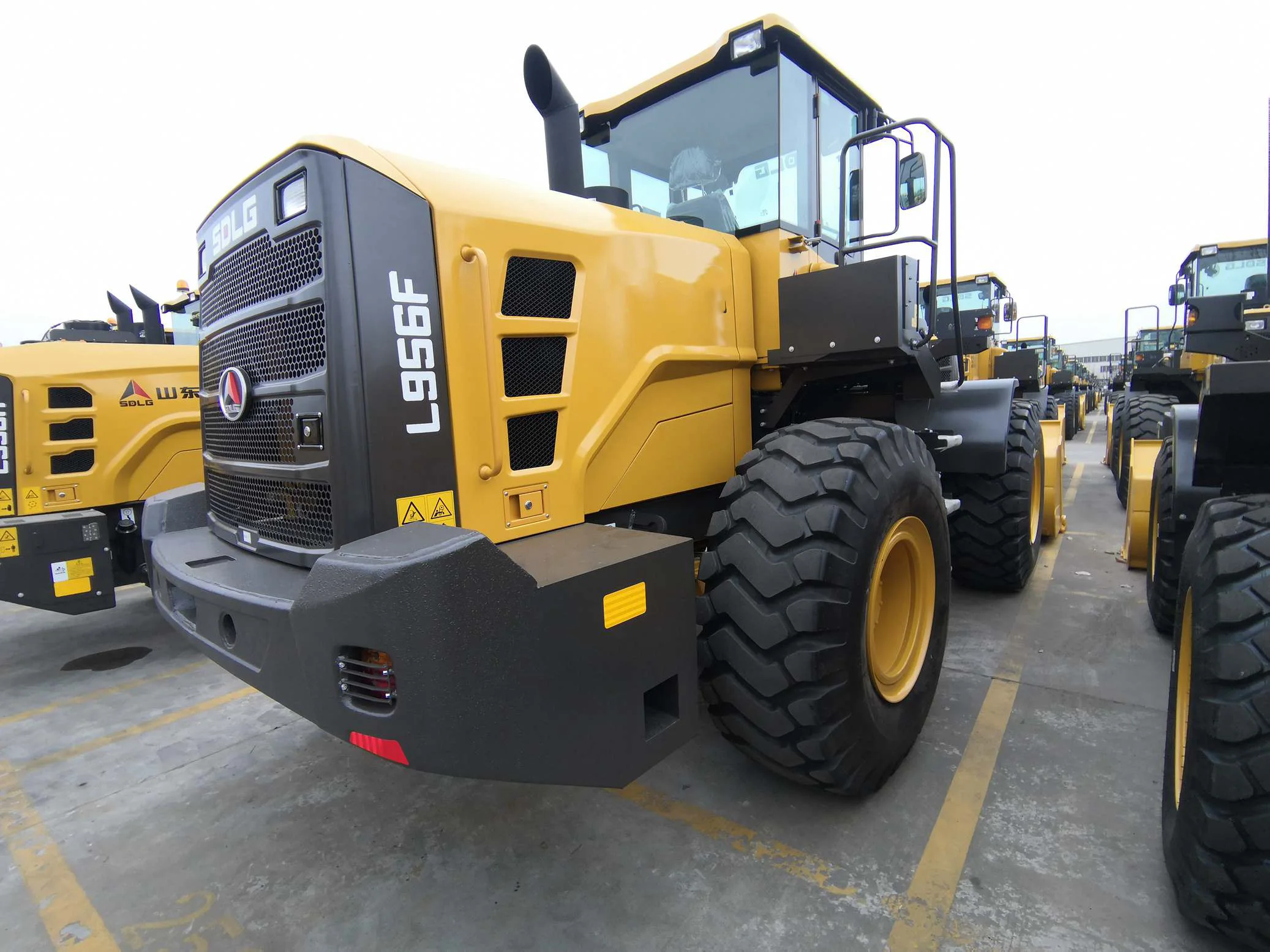 SHANDONG Famous Brand 5 ton Road Machine Wheel Loader L956F With Great Reliability Hot Sale