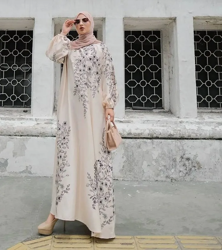 Luxury Dubai Tutkish Black Traditional Jibab Arab Silk Muslim Moroccan Kaftan Muslim Abaya For Women Daily Life