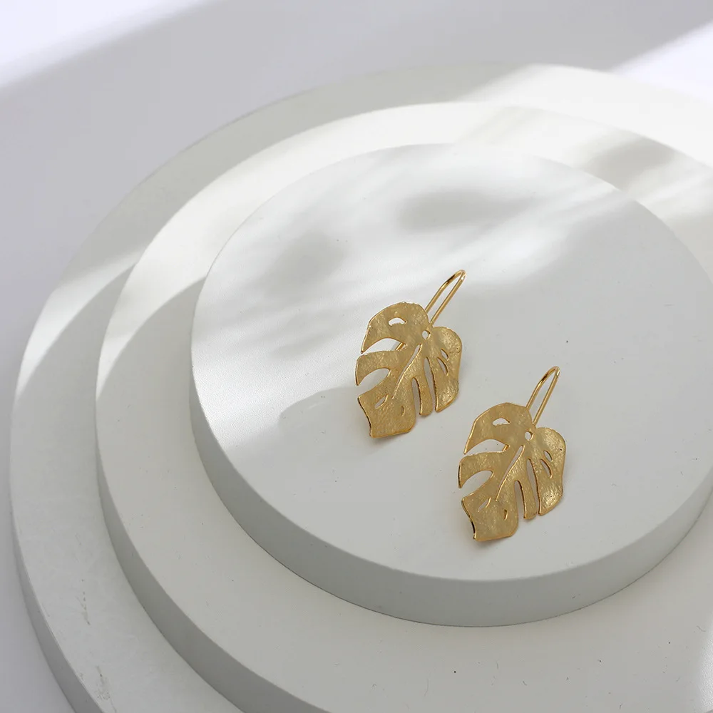 Fashion simple ins style hip hop leaf earrings 14k gold-plated metal jewelry for women