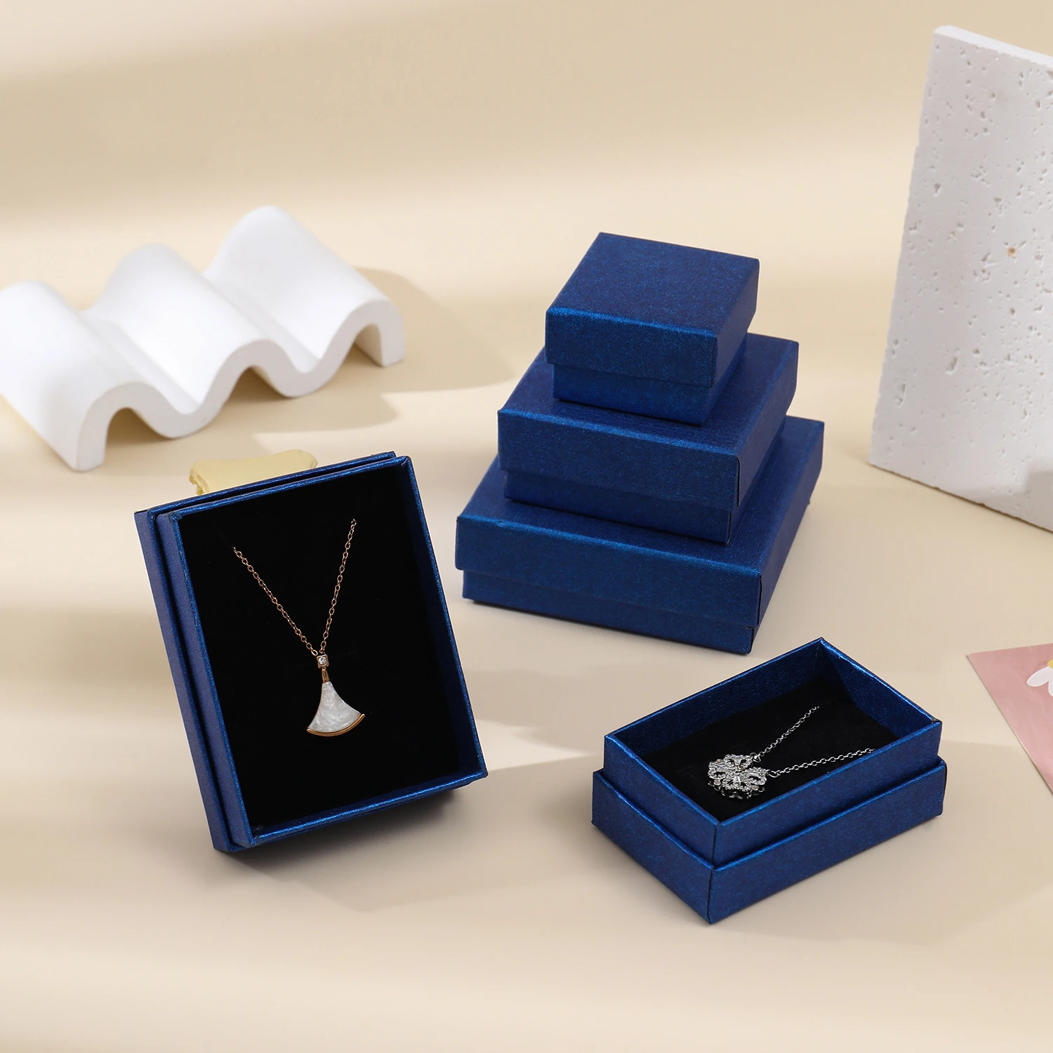 Custom Logo Paper Jewelry Box Bracelet Earring Ring Pendant Jewelry Packaging Gift Paper Box