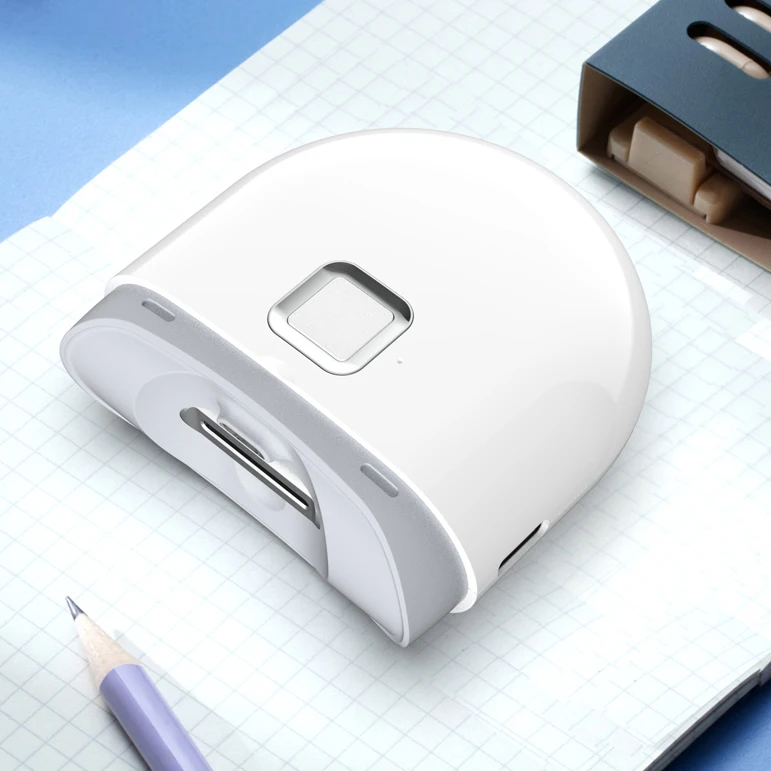 Easy Nail Cutting USB Rechargeable Electric Automatic Nail Clippers With Lights