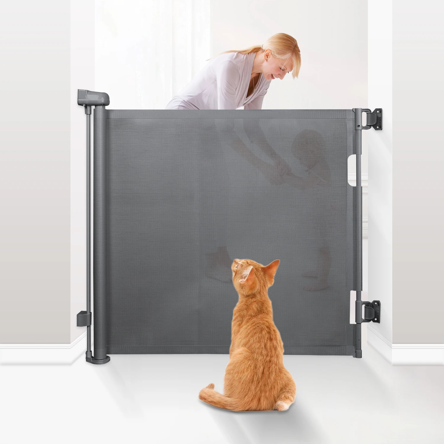 Wholesale Outdoor indoor Pets Child Safety Fence Retractable Baby Gate For Door Stairs Doorways