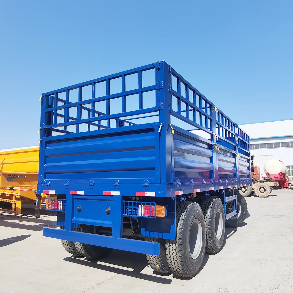 Hot Sale Cargo Truck Trailers 3 Axle 6X4 20T Full Semi Trailer in Africa