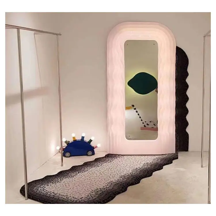 2024 Large Pink Luminous LED Mirrors Full Length Folk Art Wavy Mirror Framed in Resin for Outdoor Use Perfect Souvenir