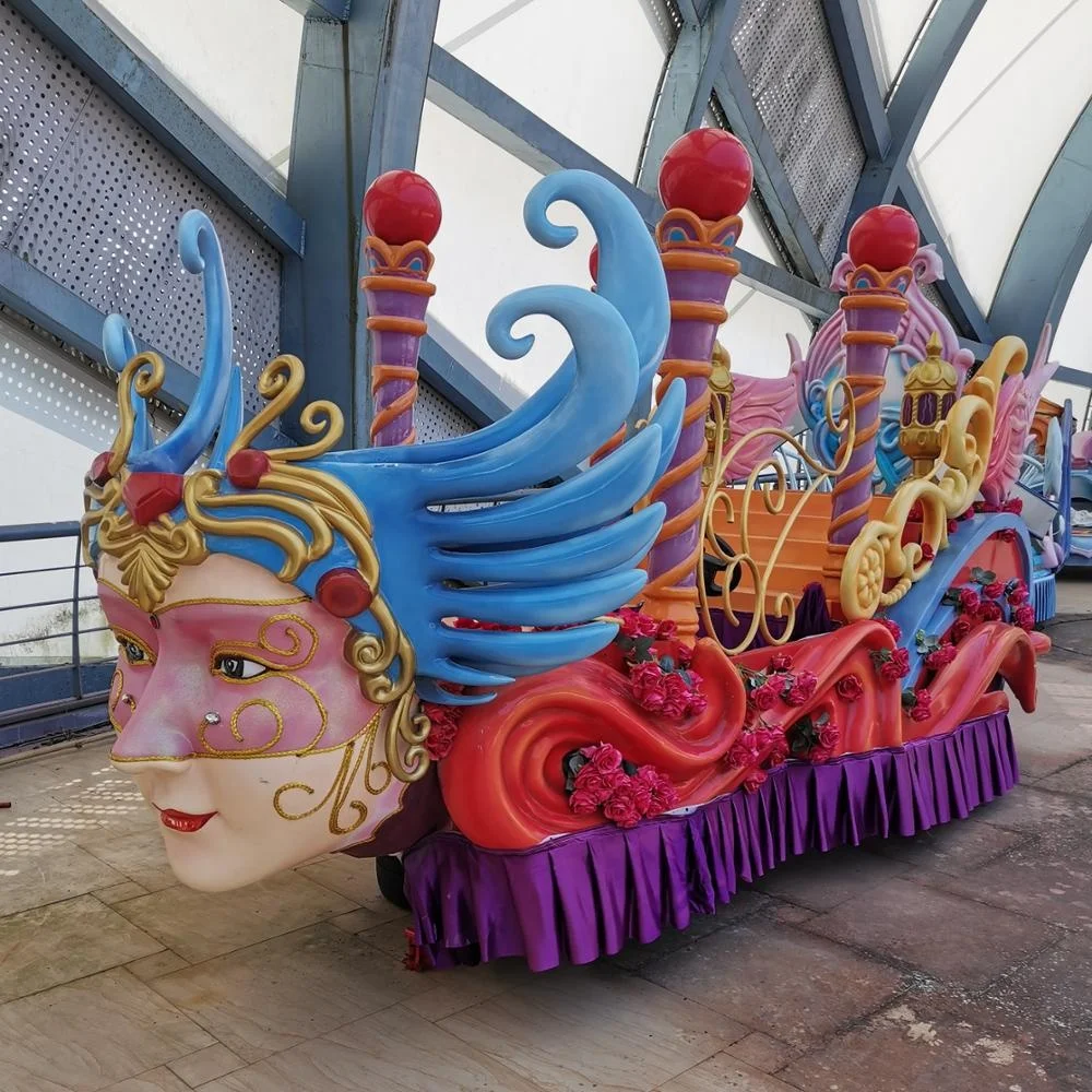 Decorated vehicle in parade Amusement castles Float Decoration