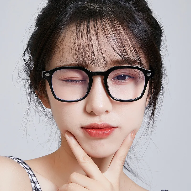 New Style Multiple Designer Clear Eyeglasses Frames Female