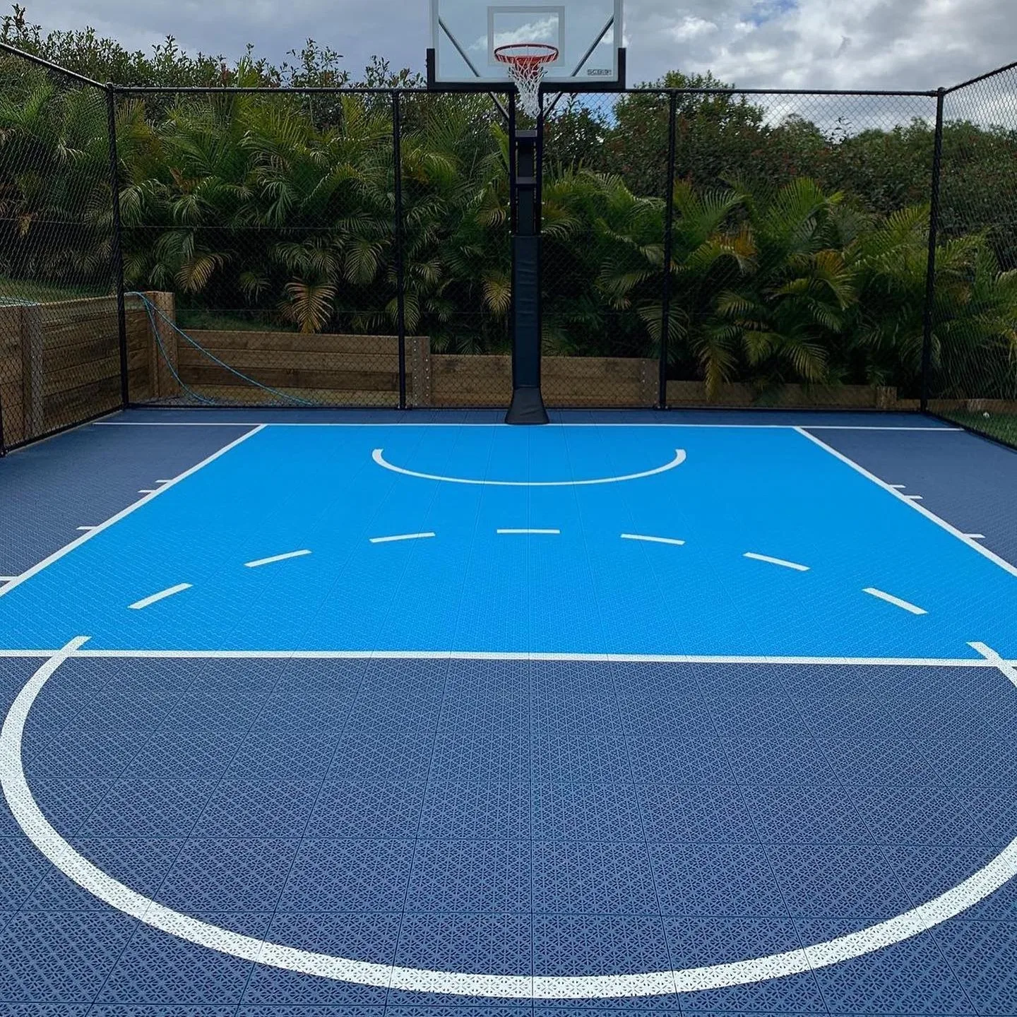 outdoor portable sport surface synthetic flooring PP interlocking flooring for 35*35 feet basketball court
