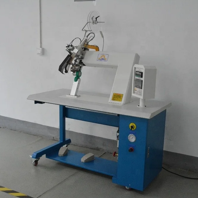 Low maintenance nylon waterproof taping hot air webbing tape seam sealing machine for skit suit and jacket