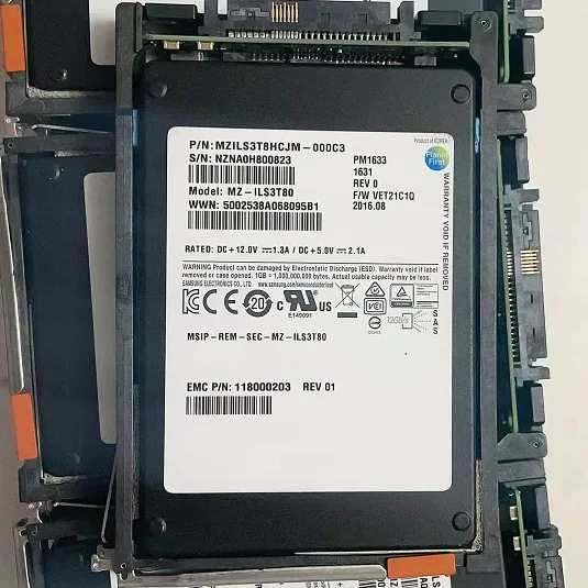 SSD-накопитель Dell EMC 3 84 ТБ 12 Гб 2 5 дюйма SAS SFF Твердотельный накопитель XT unit 880F