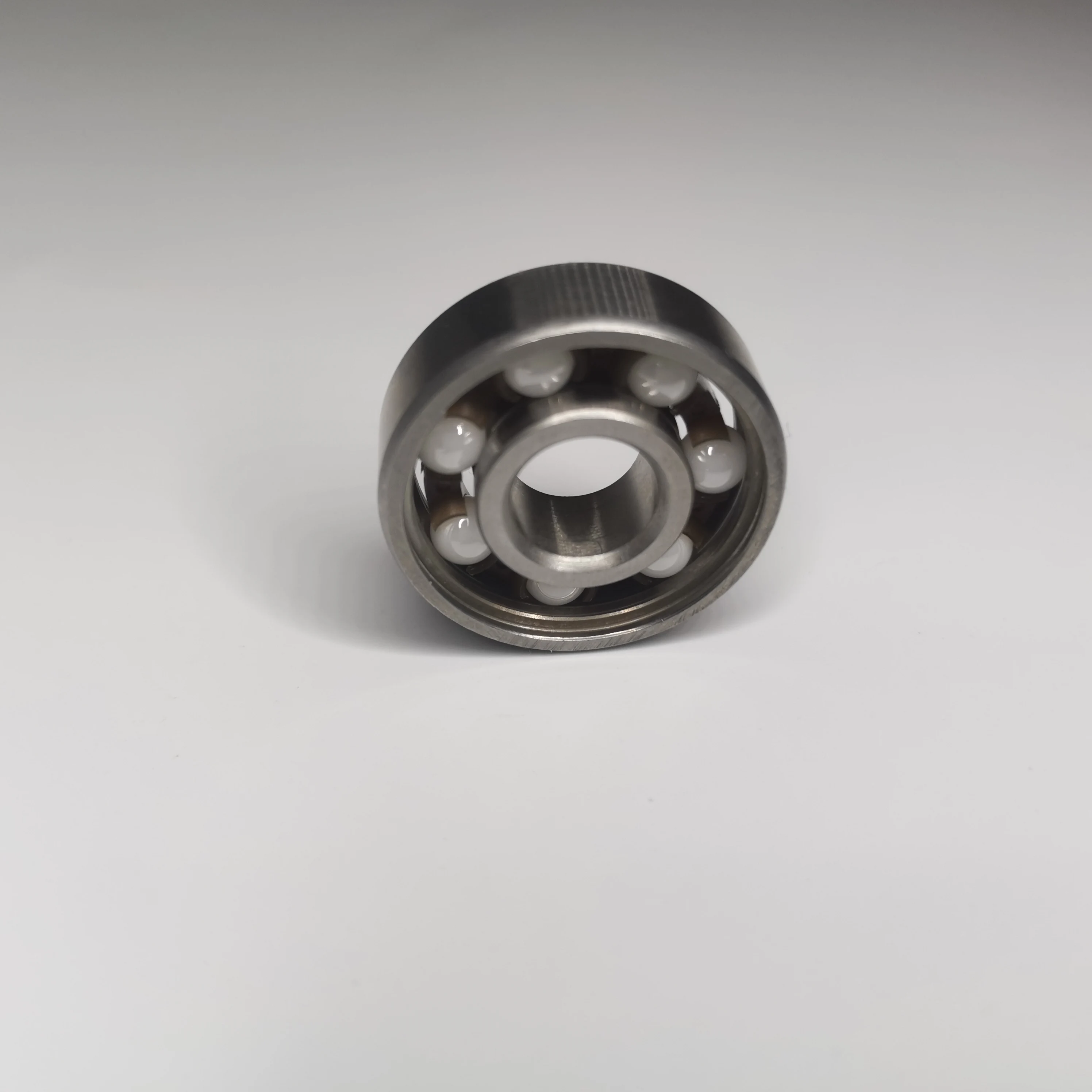 Hot sale deep ball bearing ball roller abec 7 skateboard bearings 608 Factory Directly Supply Good Price Ceramic bearings