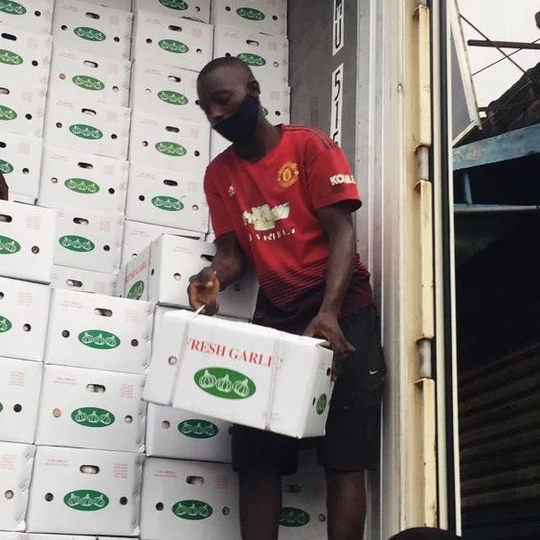 Sinofarm New Arrival! AJO/ALI/ALHO/Garlic Normal White Garlic Fresh with Customers Label, Original: Jin xiang, 10kgs for Export