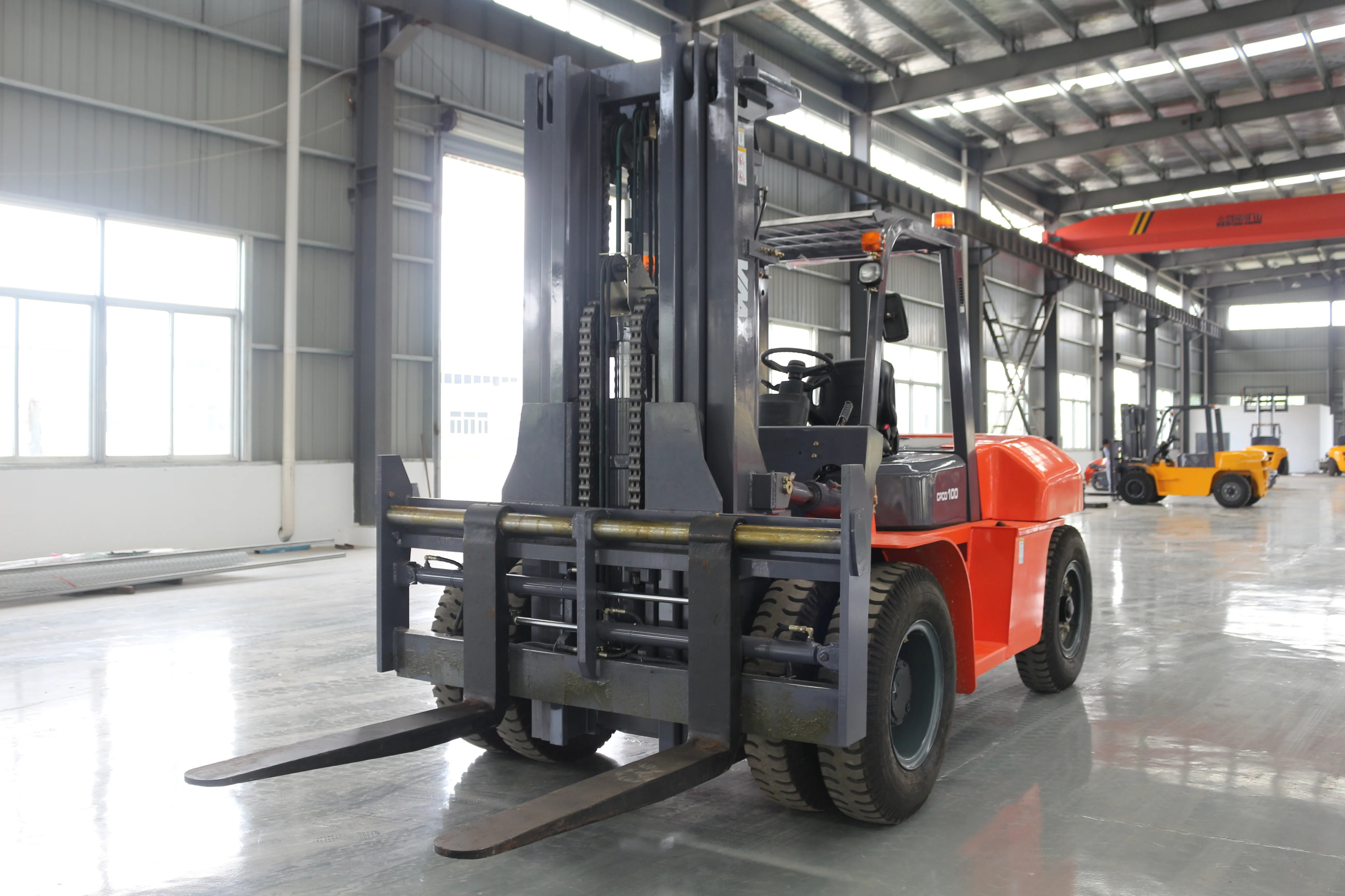 10 ton diesel forklifts container tire  with 2-stage 3 m lifting height and Chinese engine or Japanese engine