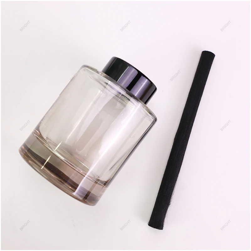 50ml 100ml 150ml 200ml Fragrance Glass Diffuser Bottles Glass Amber Clear Reed Diffuser Luxury Empty Bottle with Box Wholesale