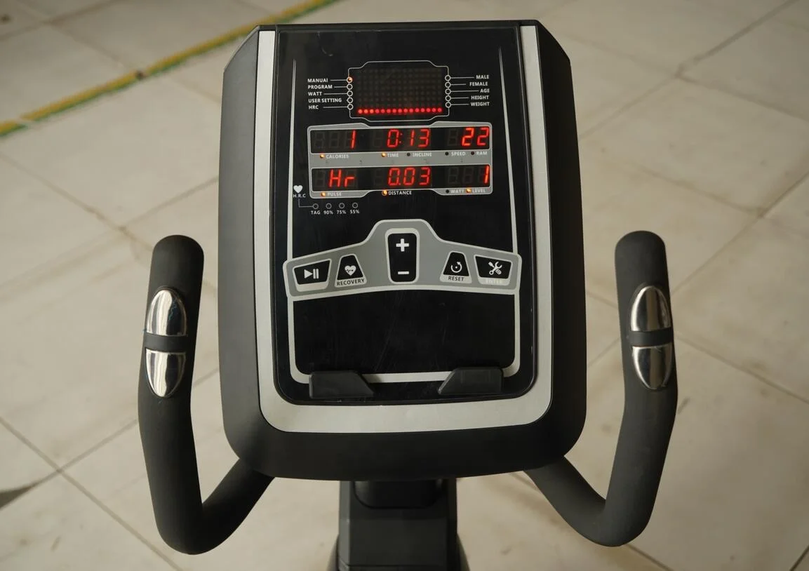 Gym Use Commercial Recumbent Bike /Exercise Bike Fitness with 32 levels Self Generator