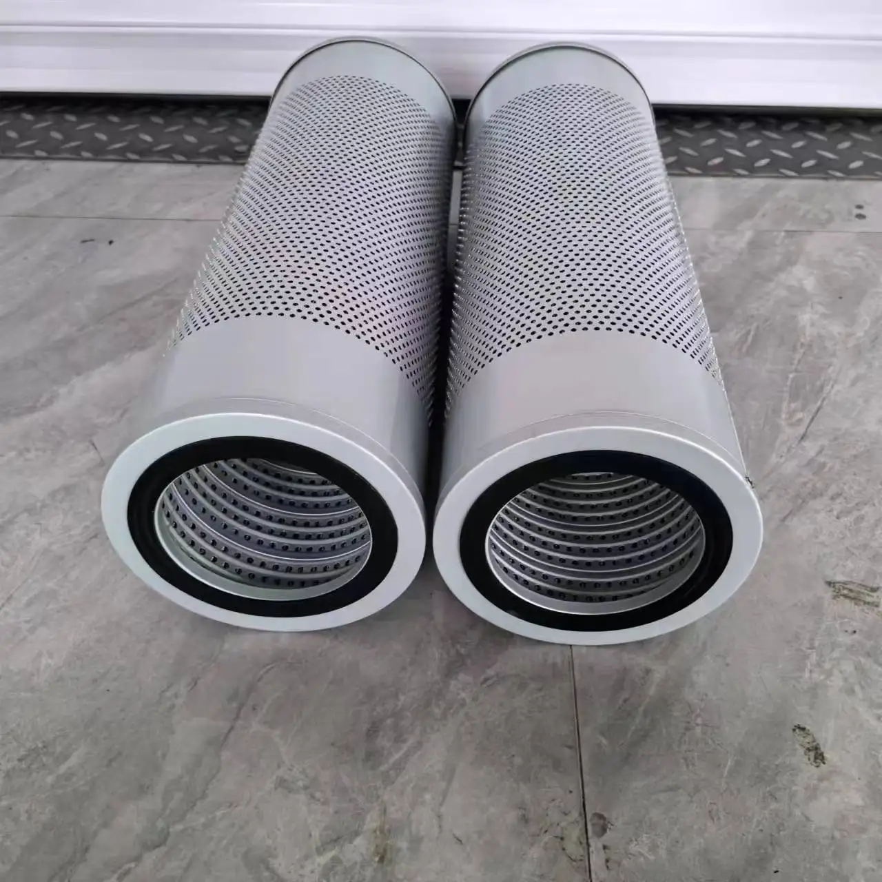 TIEJIA New Hydraulic Filter for hitachi Excavator EX120-2 EX120-3 EX120-5 EX130  HK-K8834 HK-J6630 HK-C5501HK-H9903 Engine