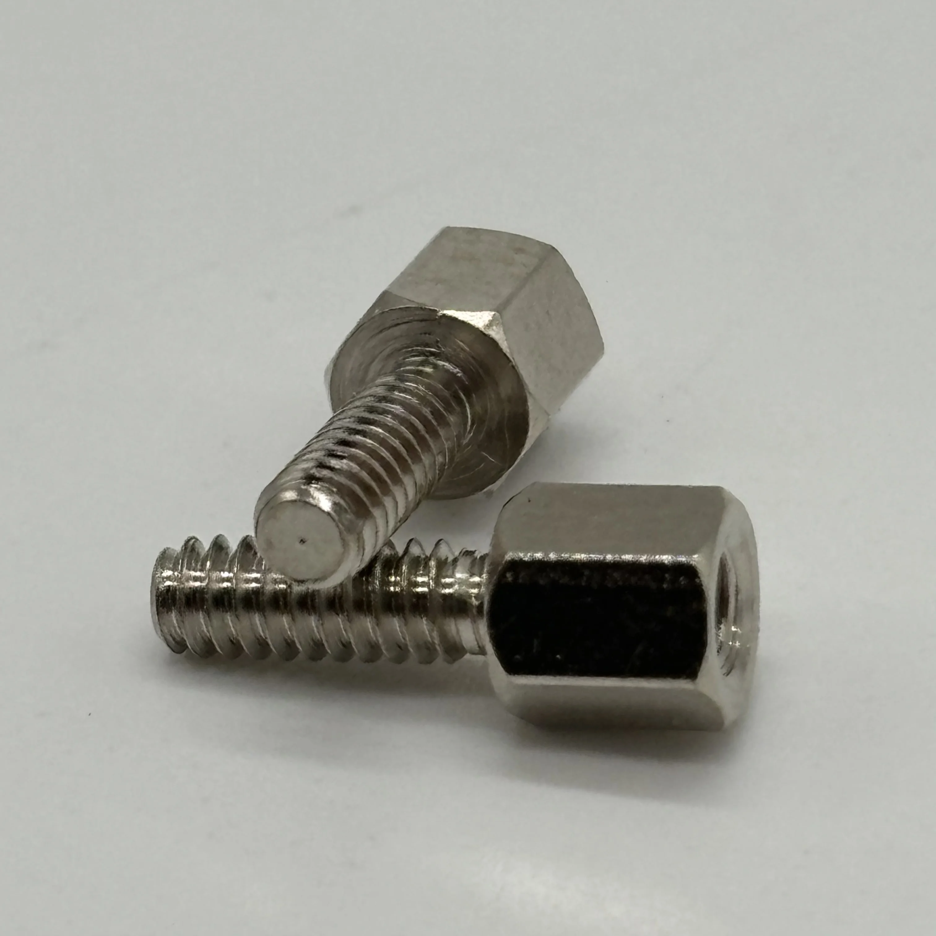 OEM M3 M4 M6 M8 M10 шестигранный резьбовой штекер разделитель противостоящий детали токарного станка на заказ