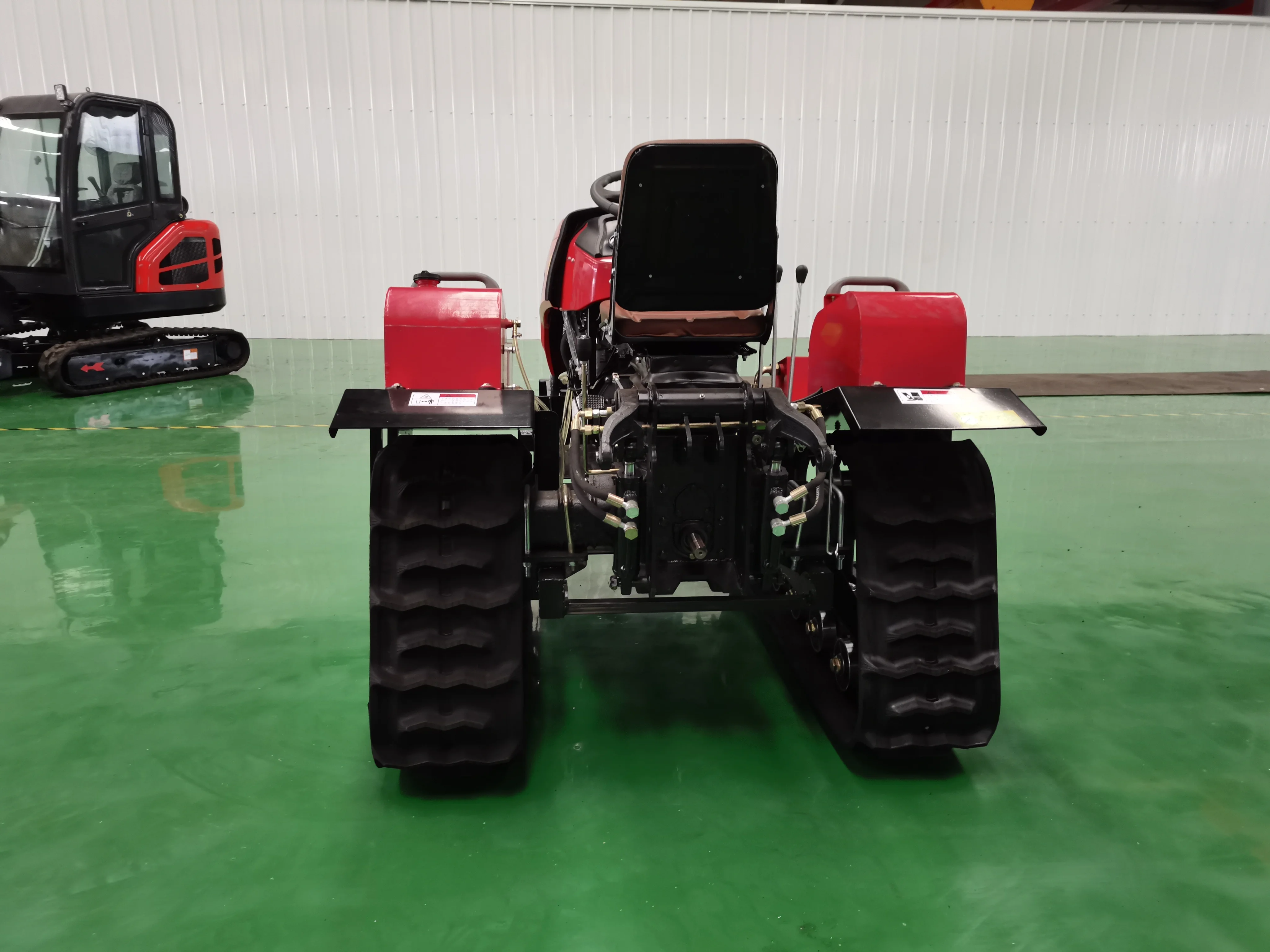 Flood Drought Track EPA Agricultural Tractors Swamp Crawler Tractor In Sale UK