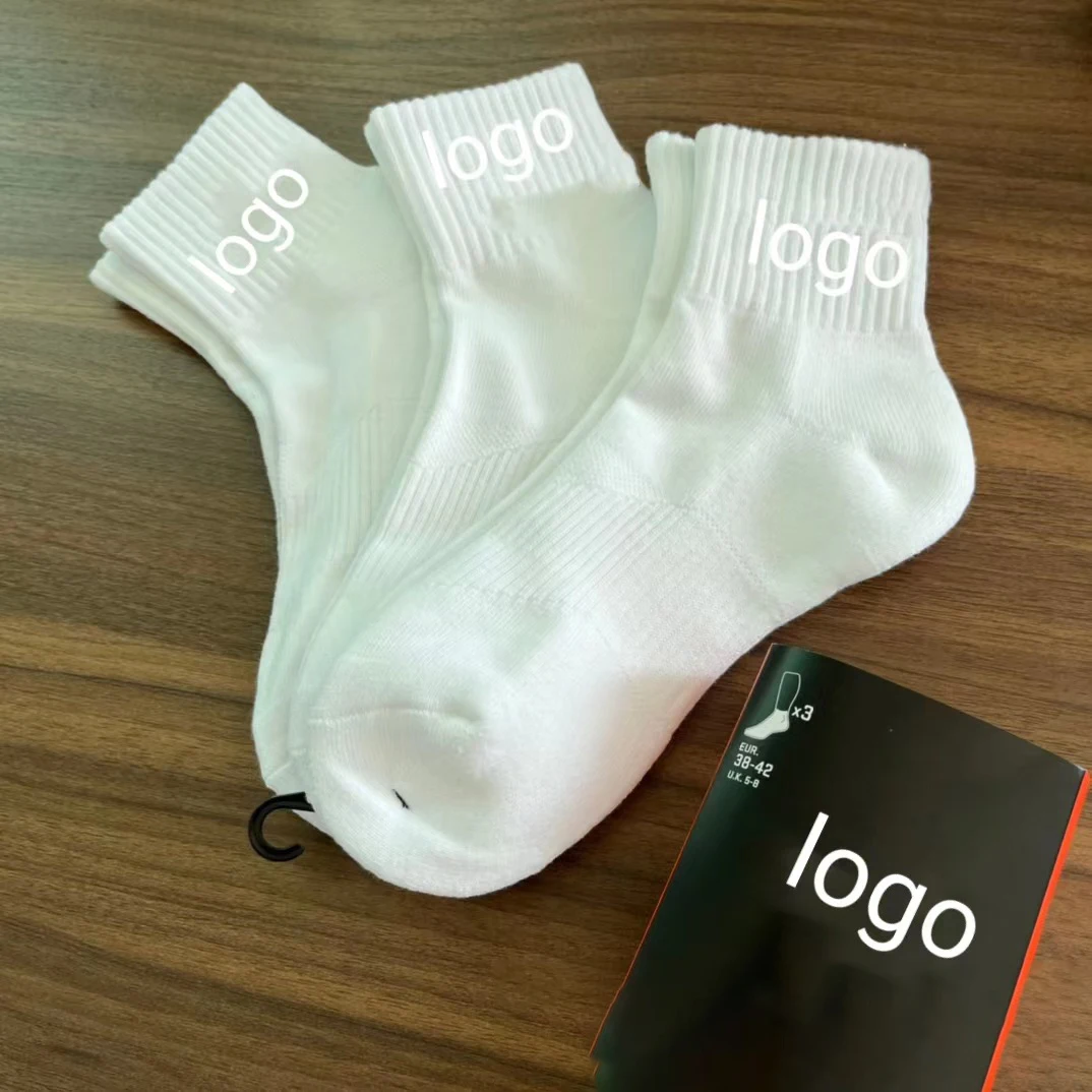 Free Quality Sample Wholesale Crew Sports Embroidery Men Custom Logo Sport Socks