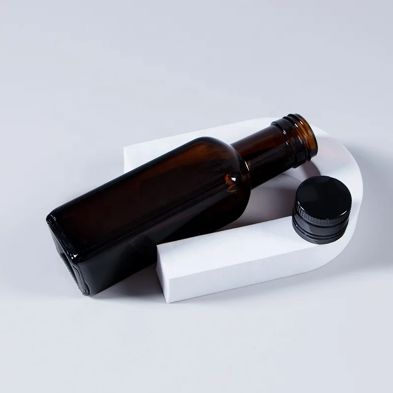 Fancy 100ml small amber square glass bottles with black metal lids for olive oil
