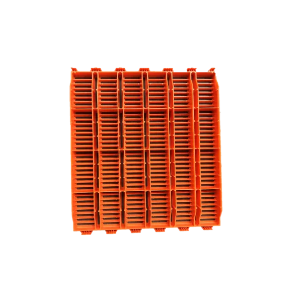Good Quality Pig Farm Equipment 600*600mm Plastic Flooring farrowing Crate Slats For Pig