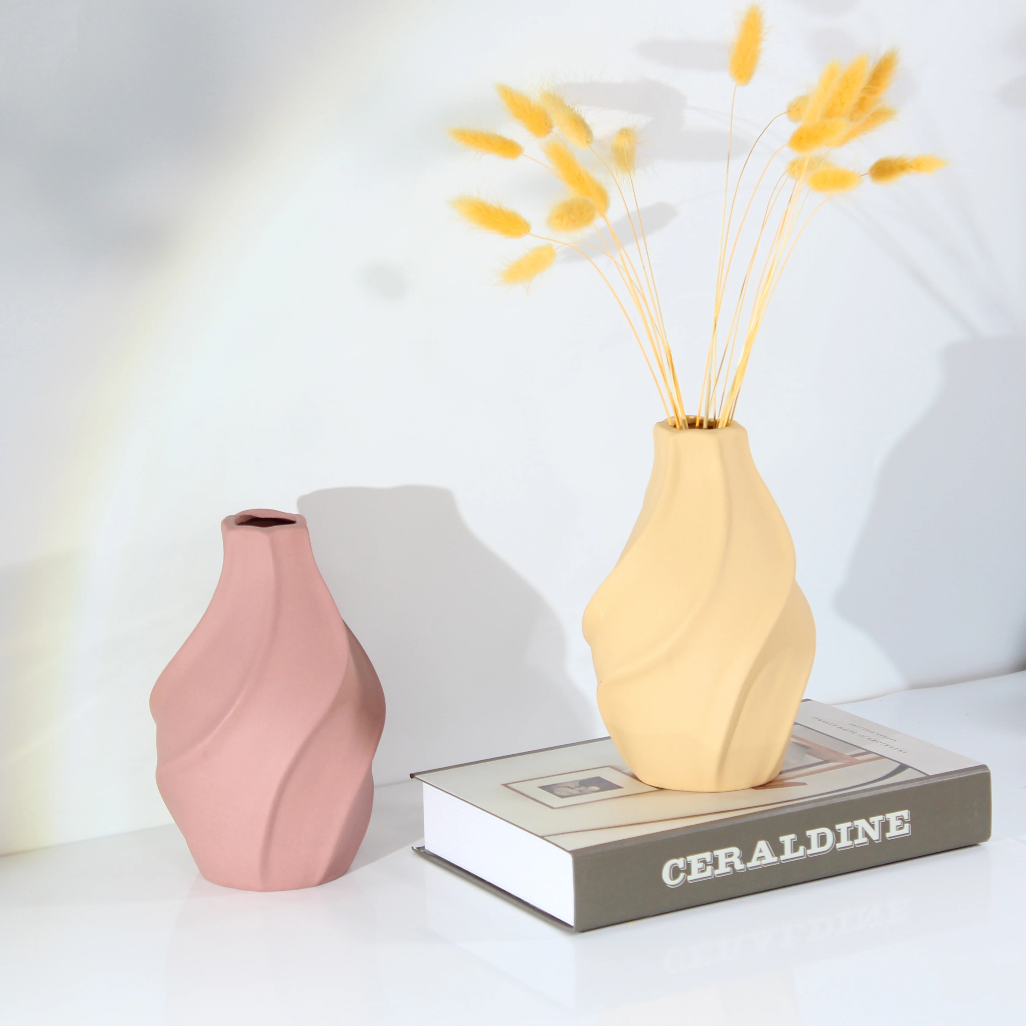 YBH Vintage Europe Set Garden Wedding Home Decor Candlesticks Candle Holder Flower Vase