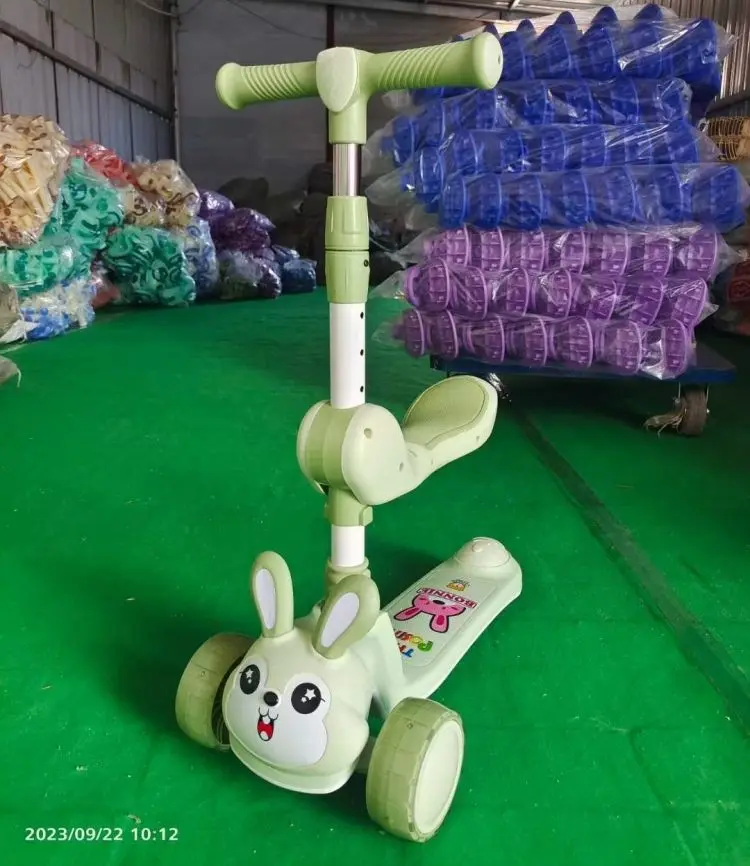 New models kids toys baby 3 wheels scooter 3 in 1 child scooter with foldable seat