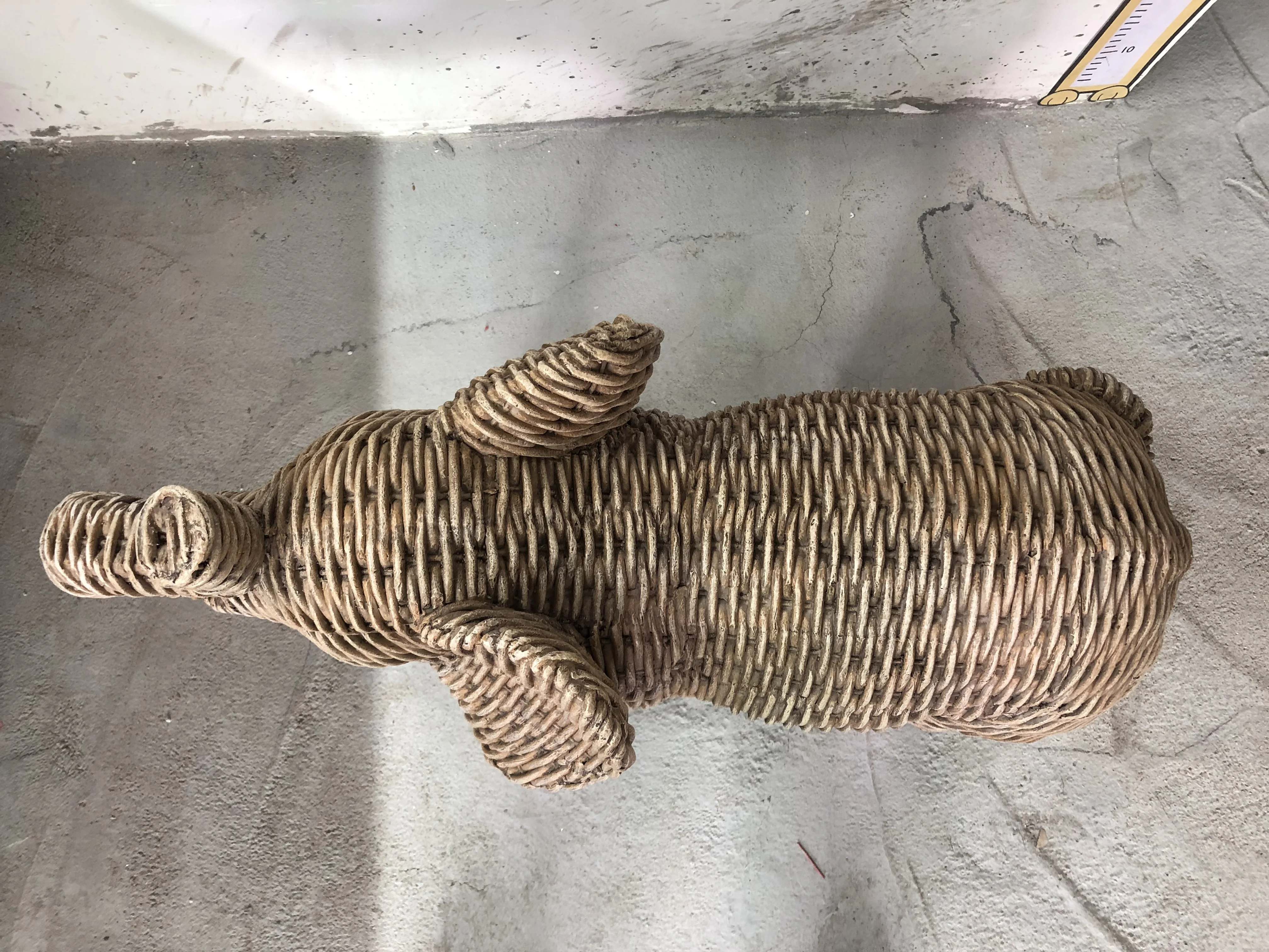 MGO Polystone Polyresin Resin Elephant Rattan Effect Rattan Finish for Home Deco Decoration Garden Deco