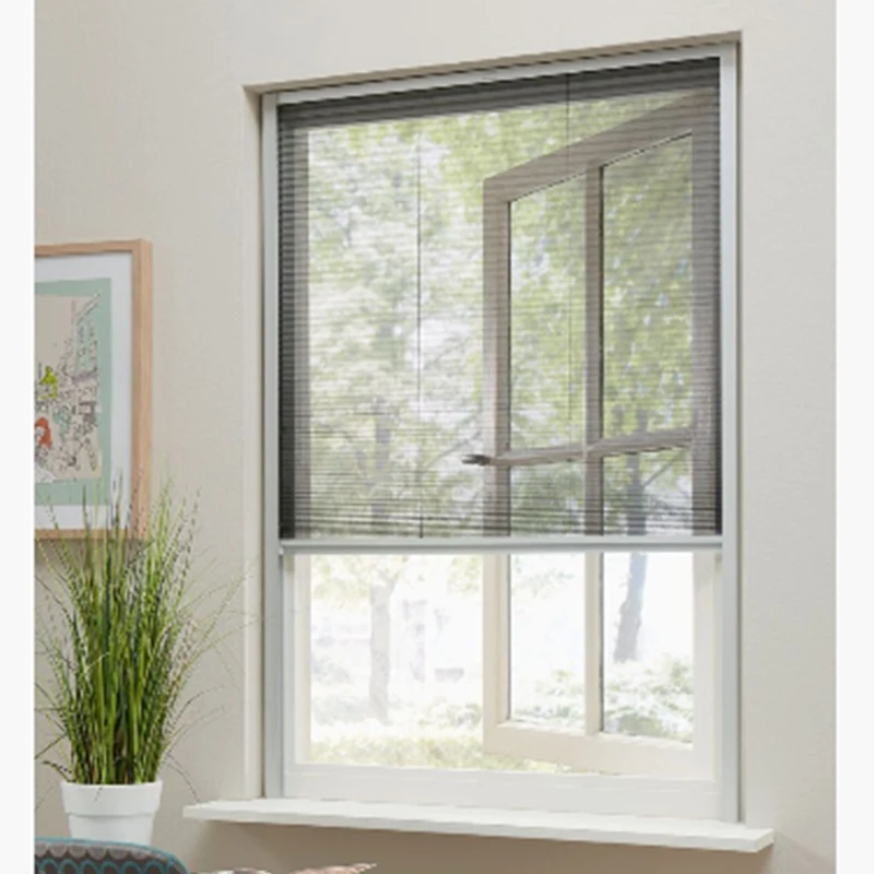 Pleated fly screen window