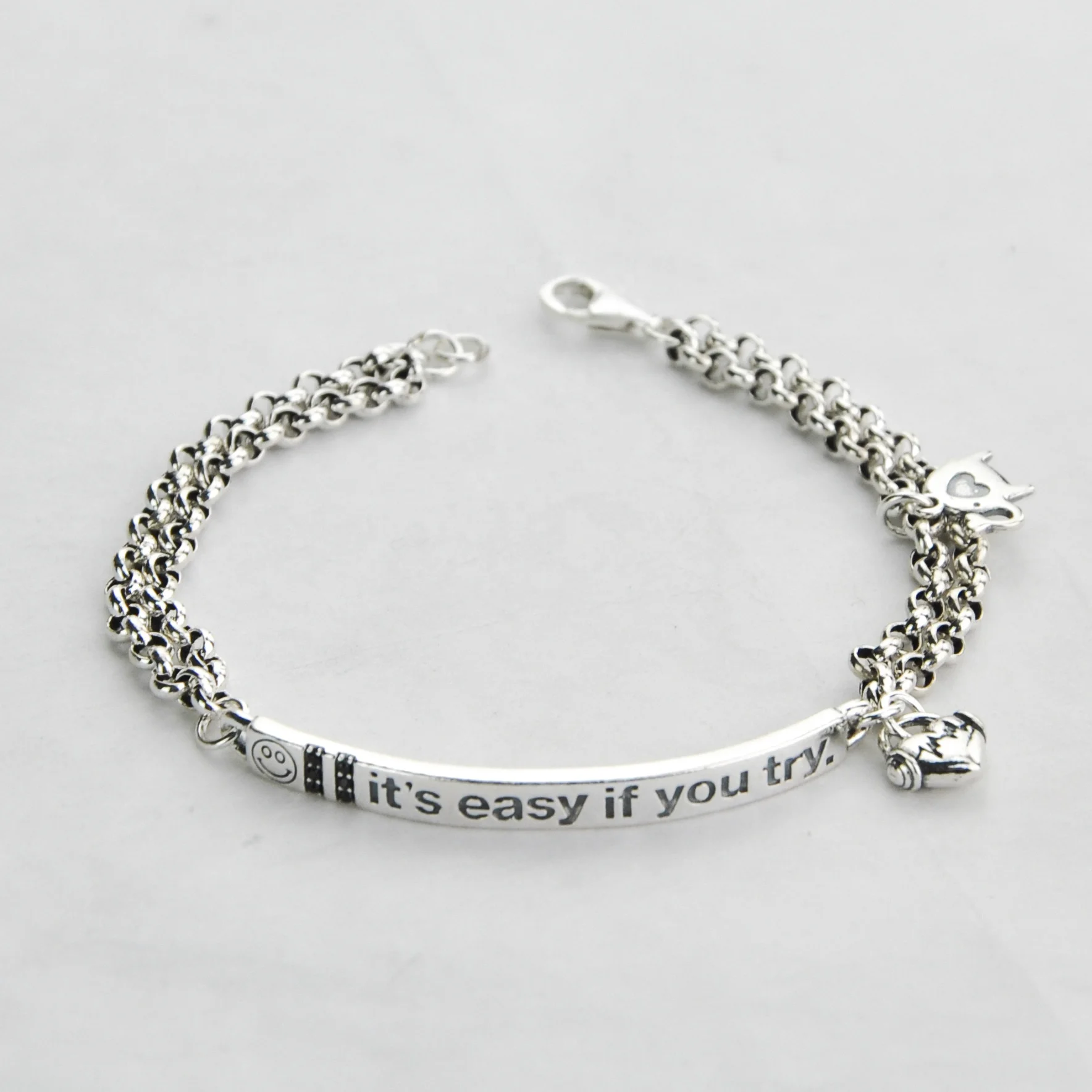 
Wholesale Simple Female Smiling Face Jewelry 925 Sterling Silver Brand Bracelet 