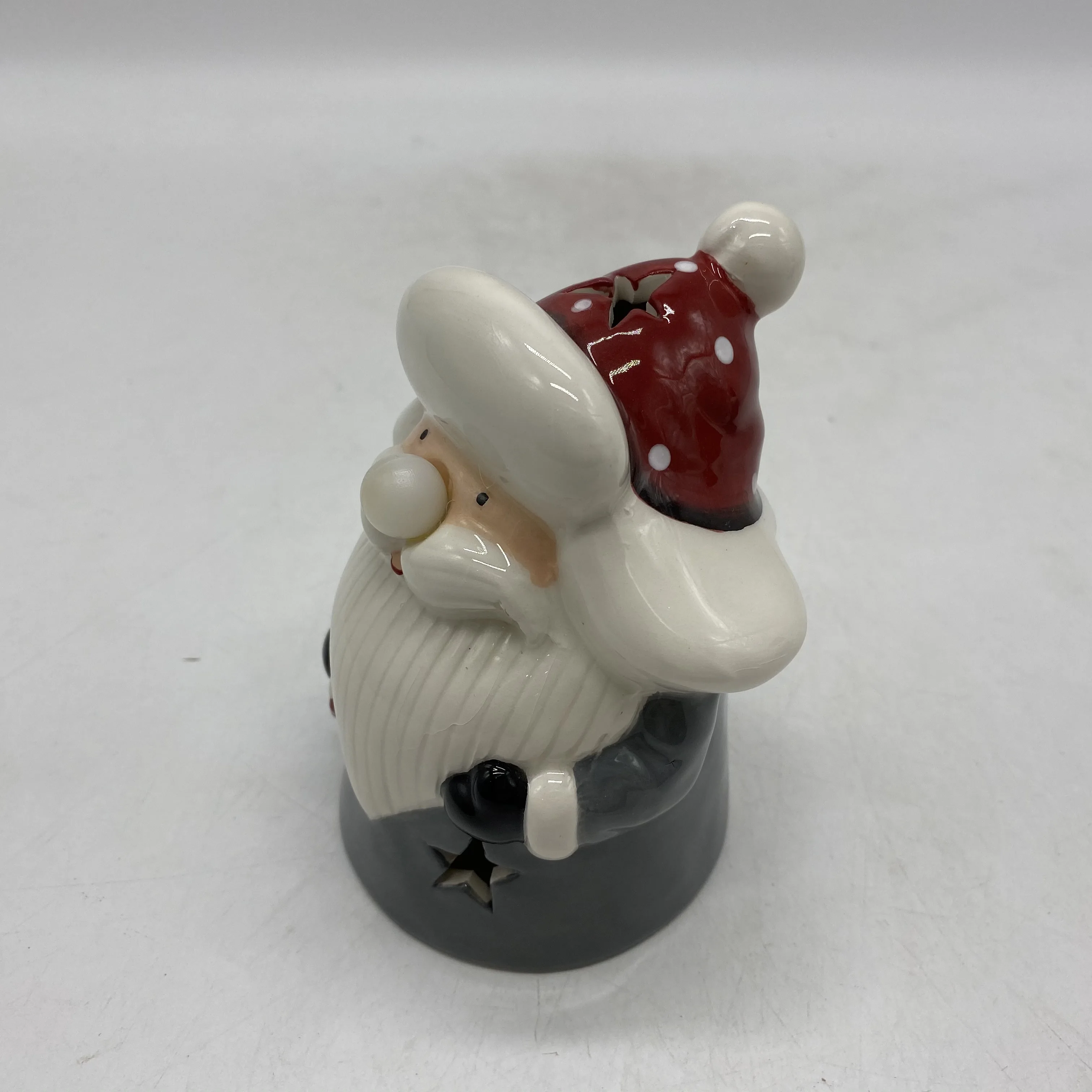 
2022 latest style xmas decoration Christmas festival ceramic ornament led light santa figure home decor 