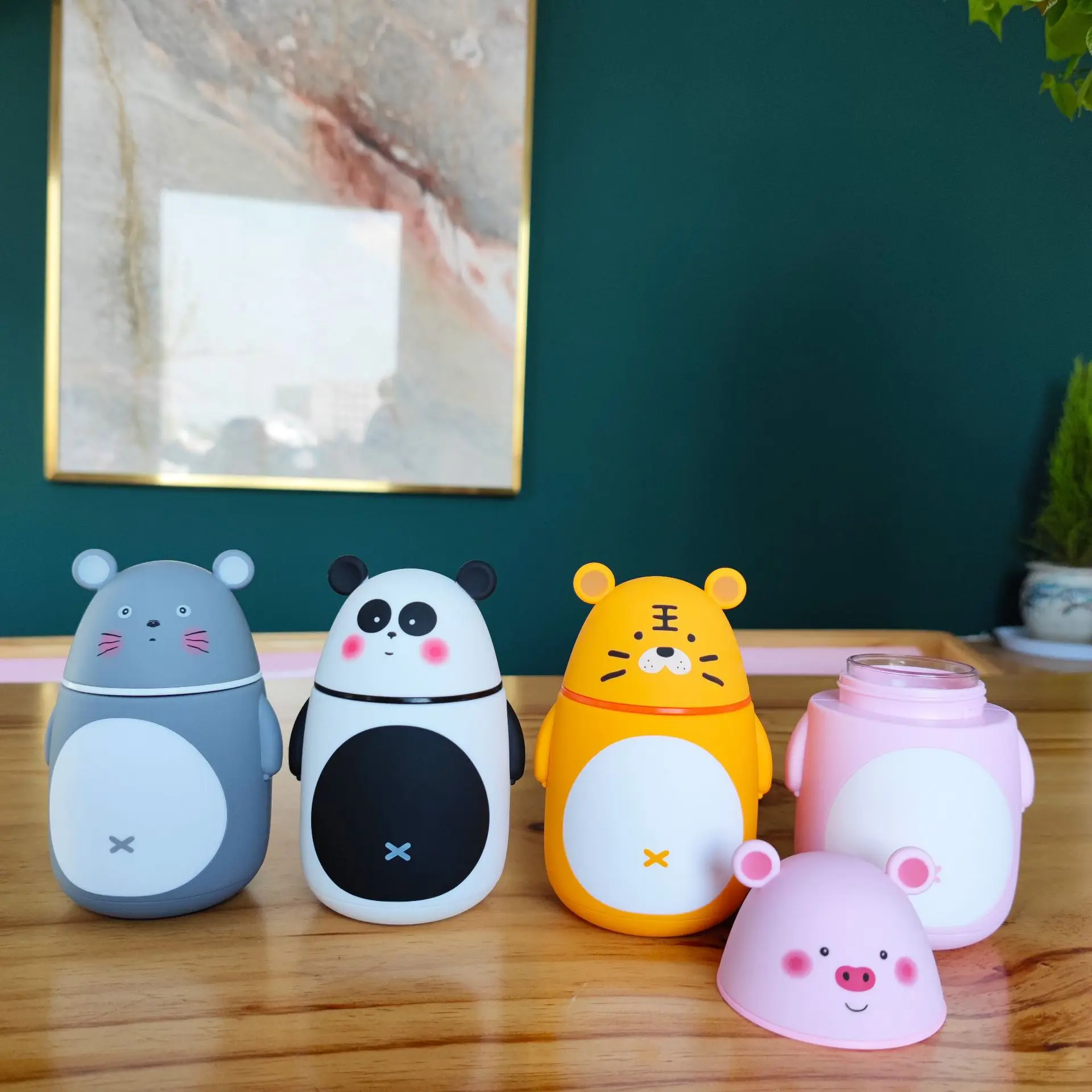 animal water bottle with cover Creative cartoon animal Panda Pig Woodchuck Tiger Glass double glass gift Student juice glass