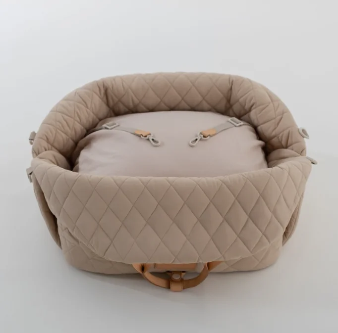 High Quality Luxury Diamond stripe Customized Pet Dog Travel Carrier Bag Fashion Dog Seat Booster Customization Acceptable