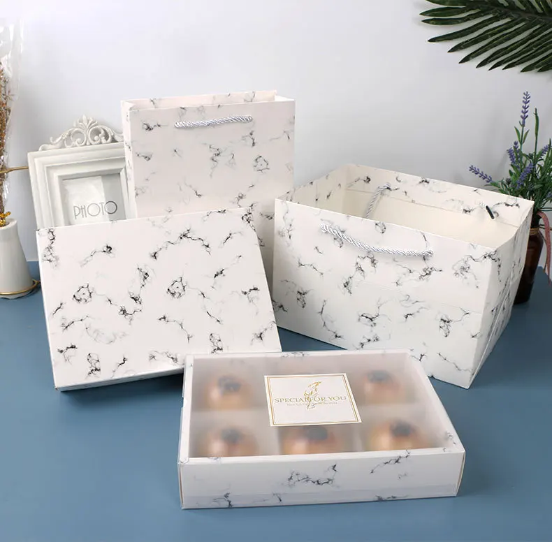 box christmas pastries pastry with cardboard and window candy boxes for package donut invitation cookie cake gift small cakes