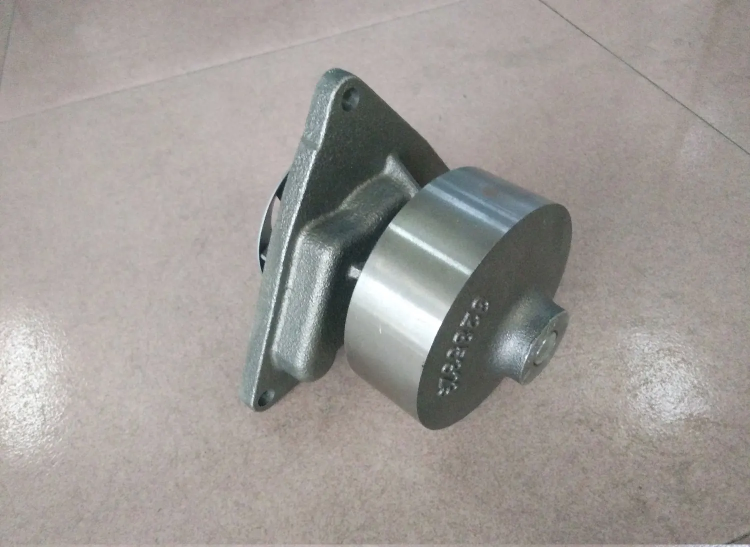  Водяной насос 3415366 Cummins детали дизельного двигателя 6CT 5.9L 8 0 8.3L 240p для экскаватора Hyundai R300-5 3285323