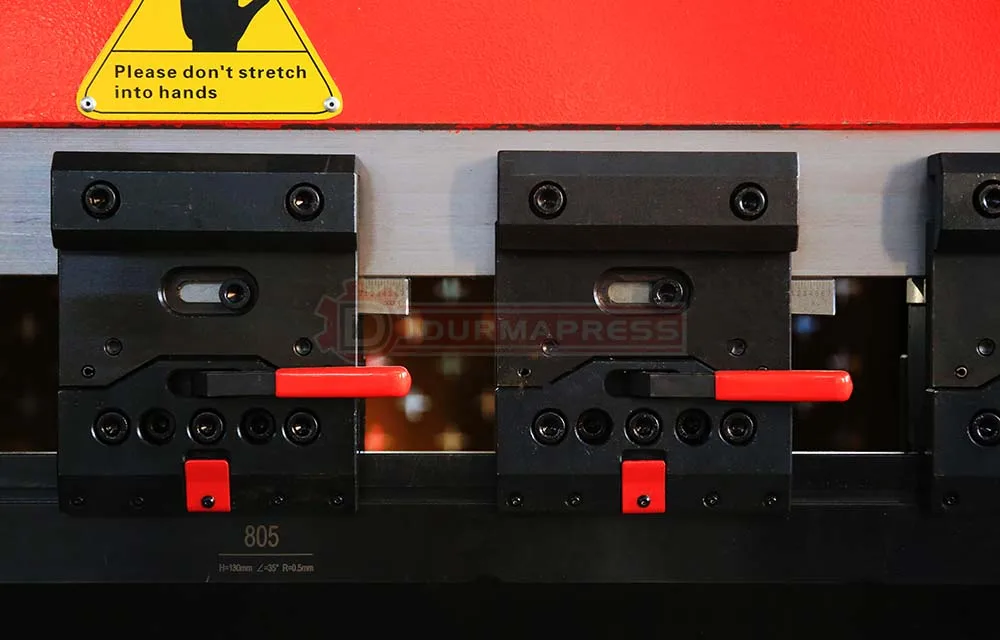 Novel 40T cnc steel bending machine DA52S 3+1 Axis press brake for high reliability