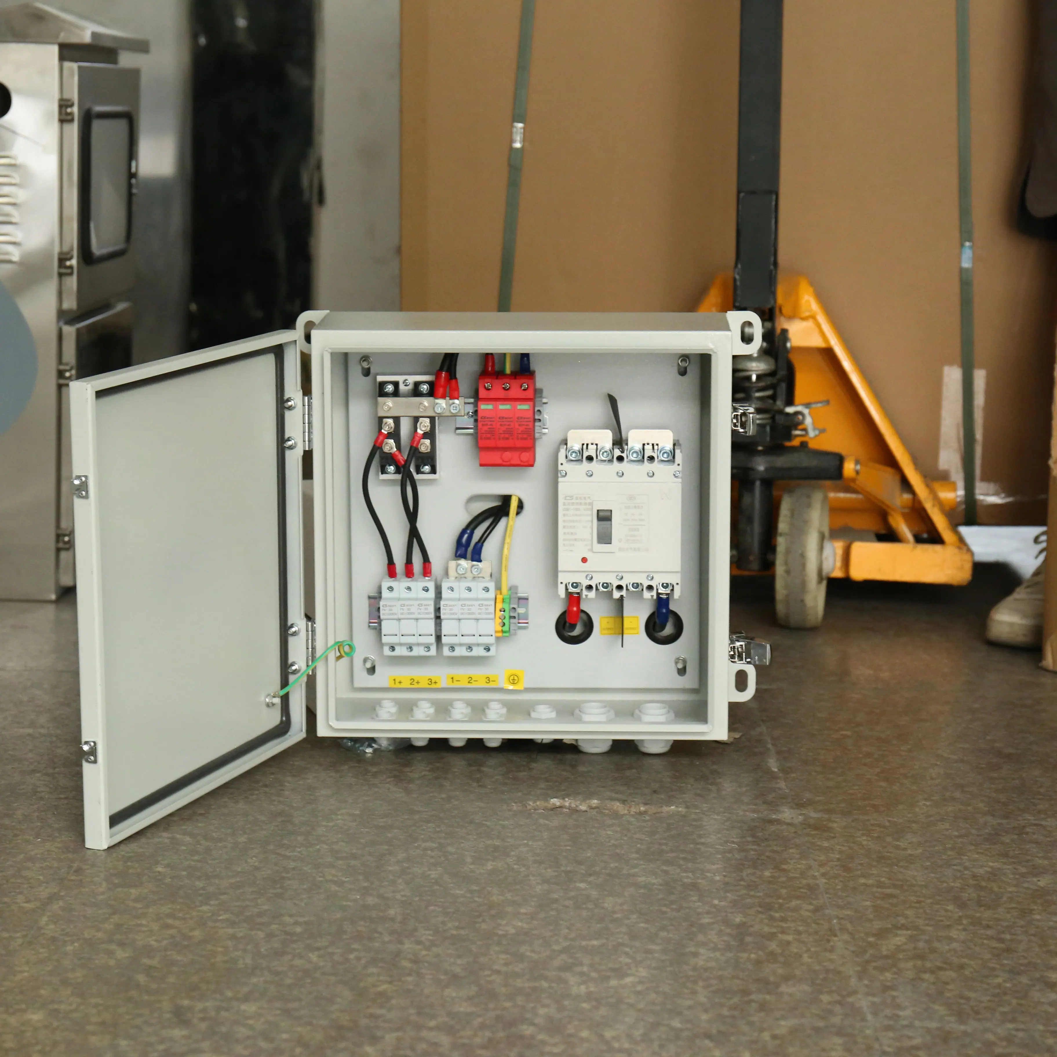 Home Use 2/4/6/8/10 in 1out DC Combiner Box Pv Combiner Box with Solar System