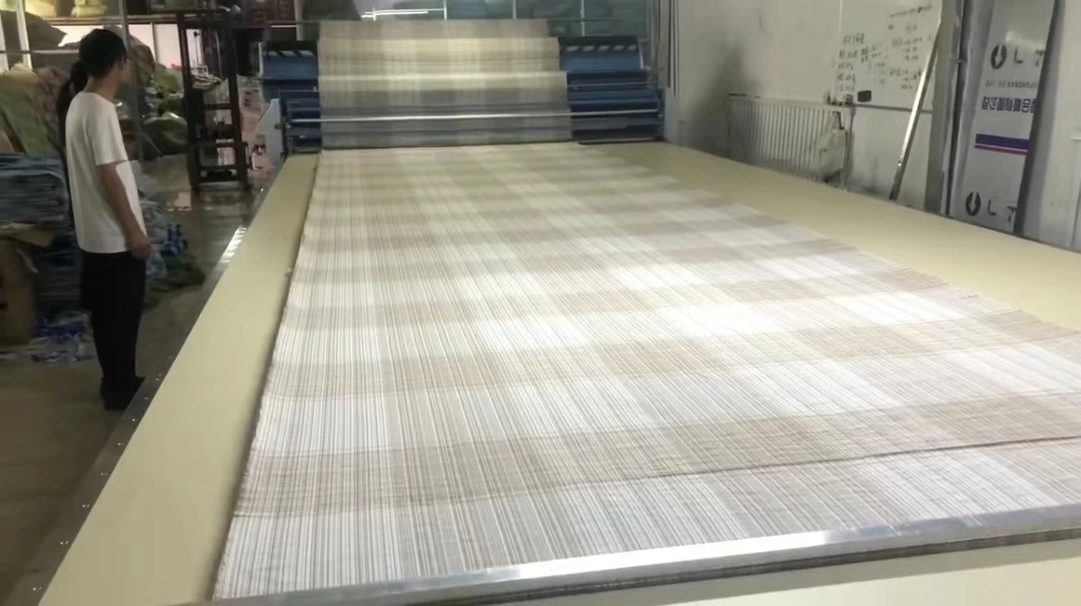 YINENG TECH HIGH SPEED Cloth spreader machine automatic fabric spreading machine WITH CHEAP PRICE