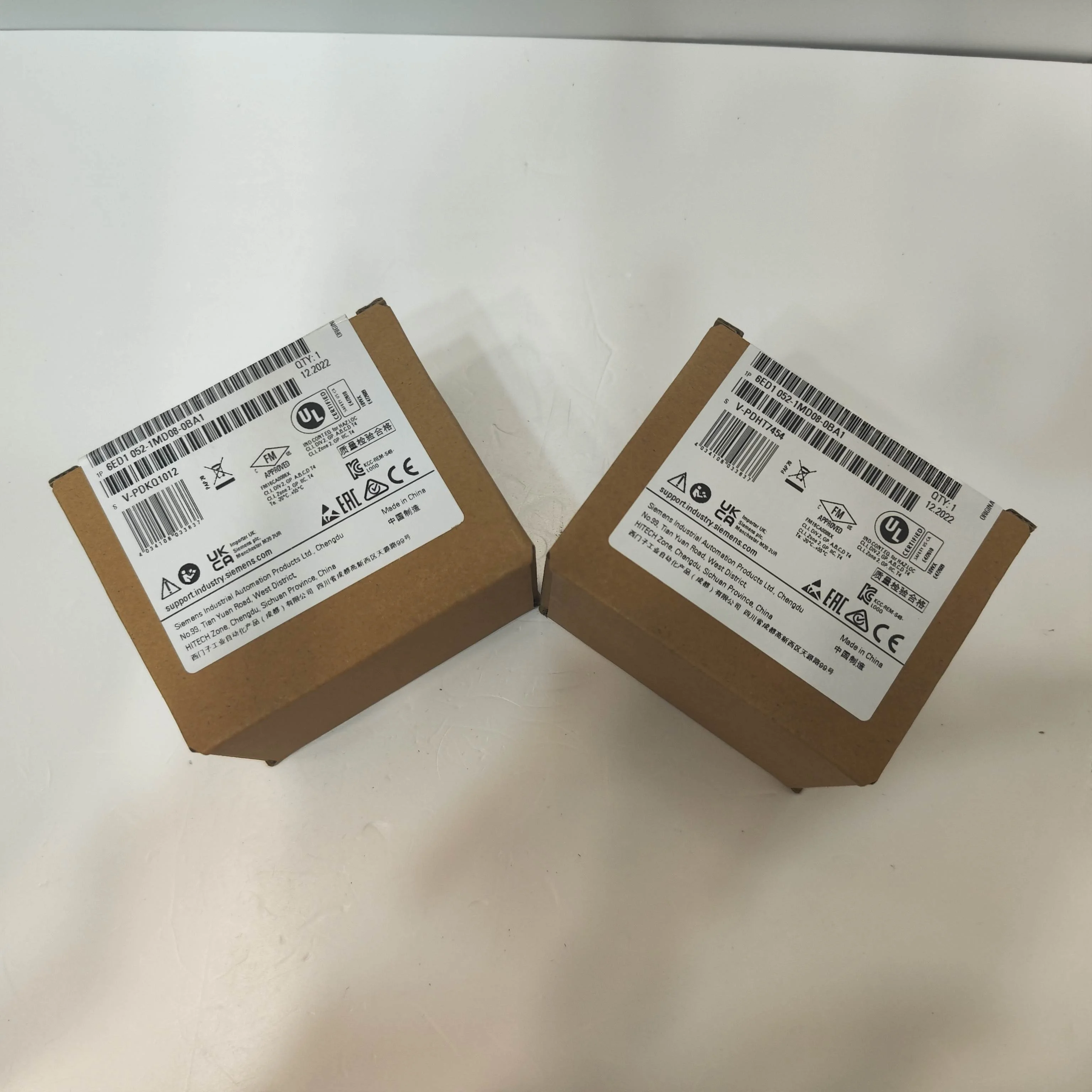 Siemens PLC LOGO! 8 12/24RCE Basic module with Display PLC Programmable Controller Module 6ED1052-1MD08-0BA1