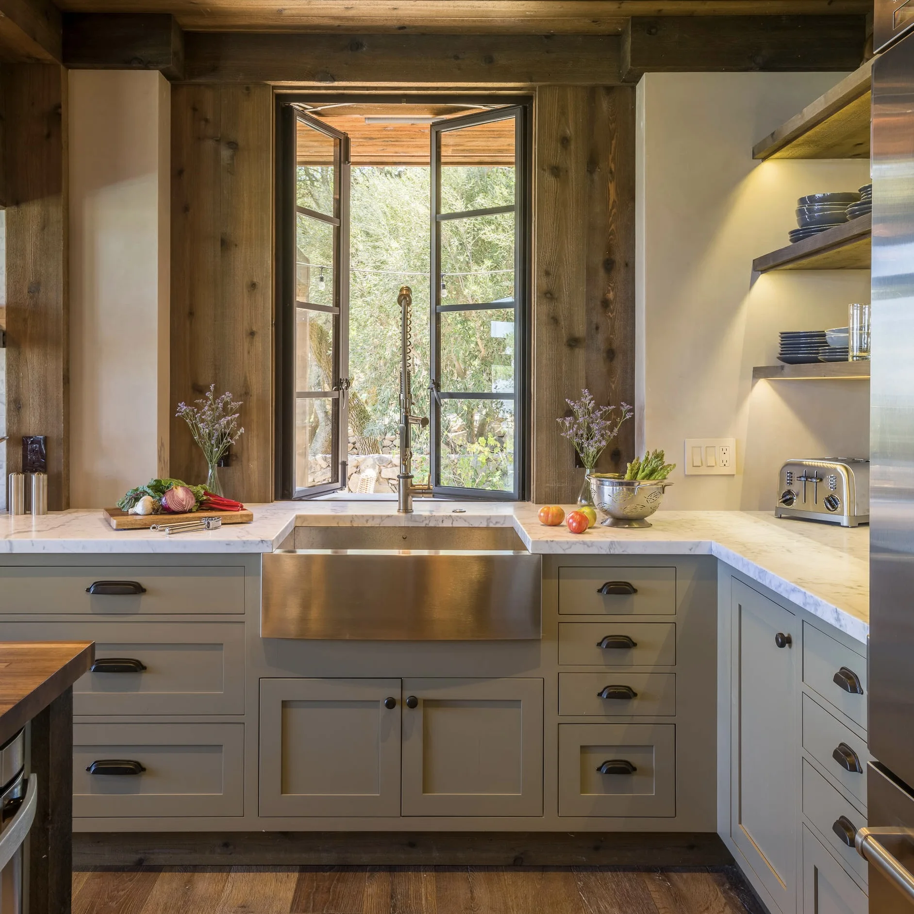 Rustic Style China Customised Modern Luxury RTA Modular Kitchen Cabinet American Design with Black MDF Wood Grain
