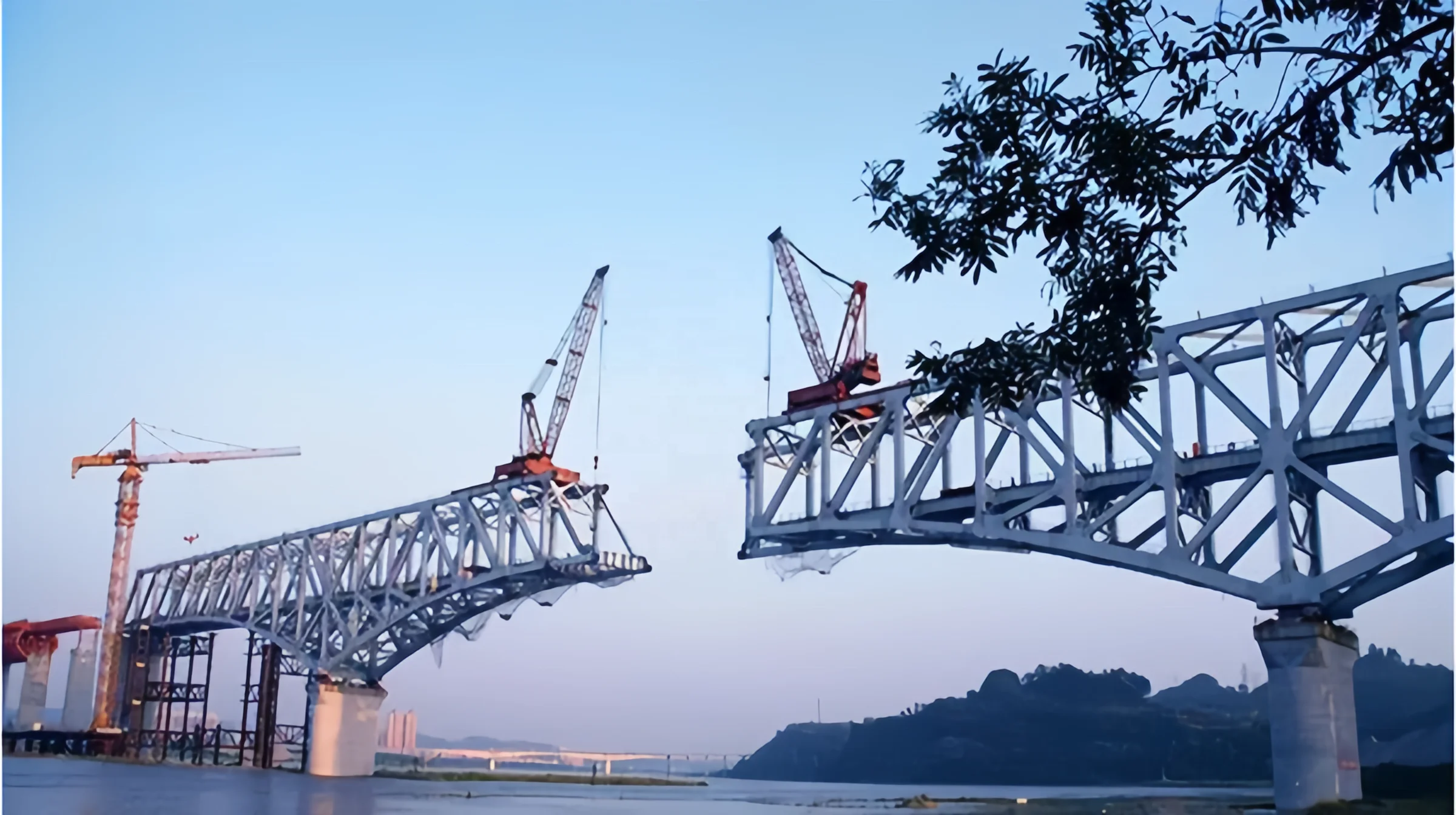 Сборный стальной мост конструкция металлическая ферма эстакада оцинкованный каркас пешеходный