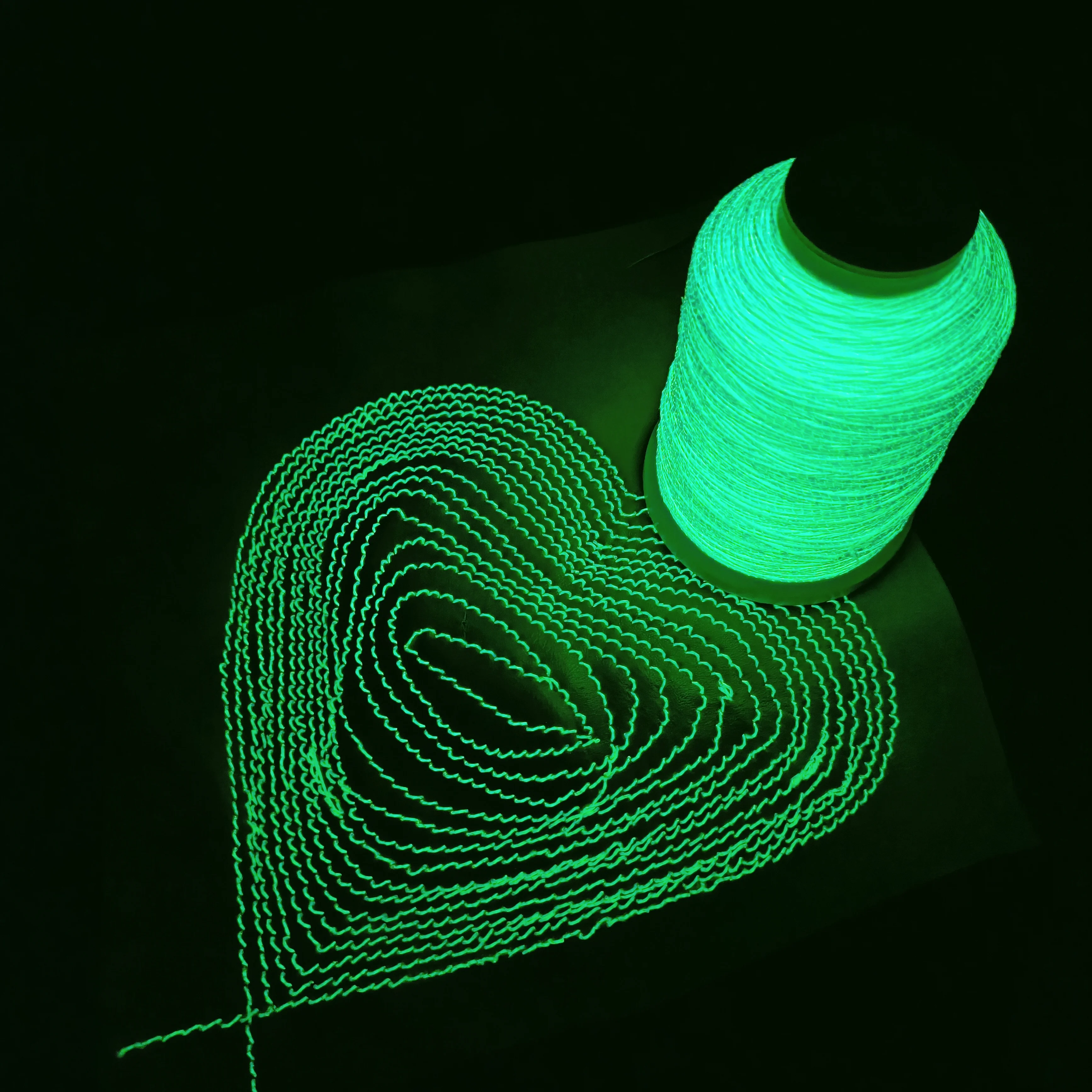 Лидер продаж, светящаяся кожаная нить, высокопрочная светящаяся в темноте, светящаяся кожаная швейная нить для швейной машины