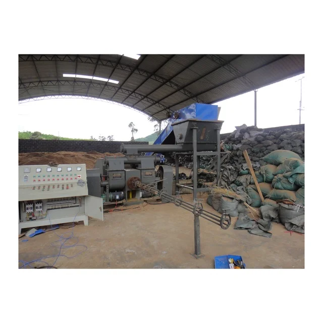 Piston Type wood sawdust machine / biomass briquette machine
