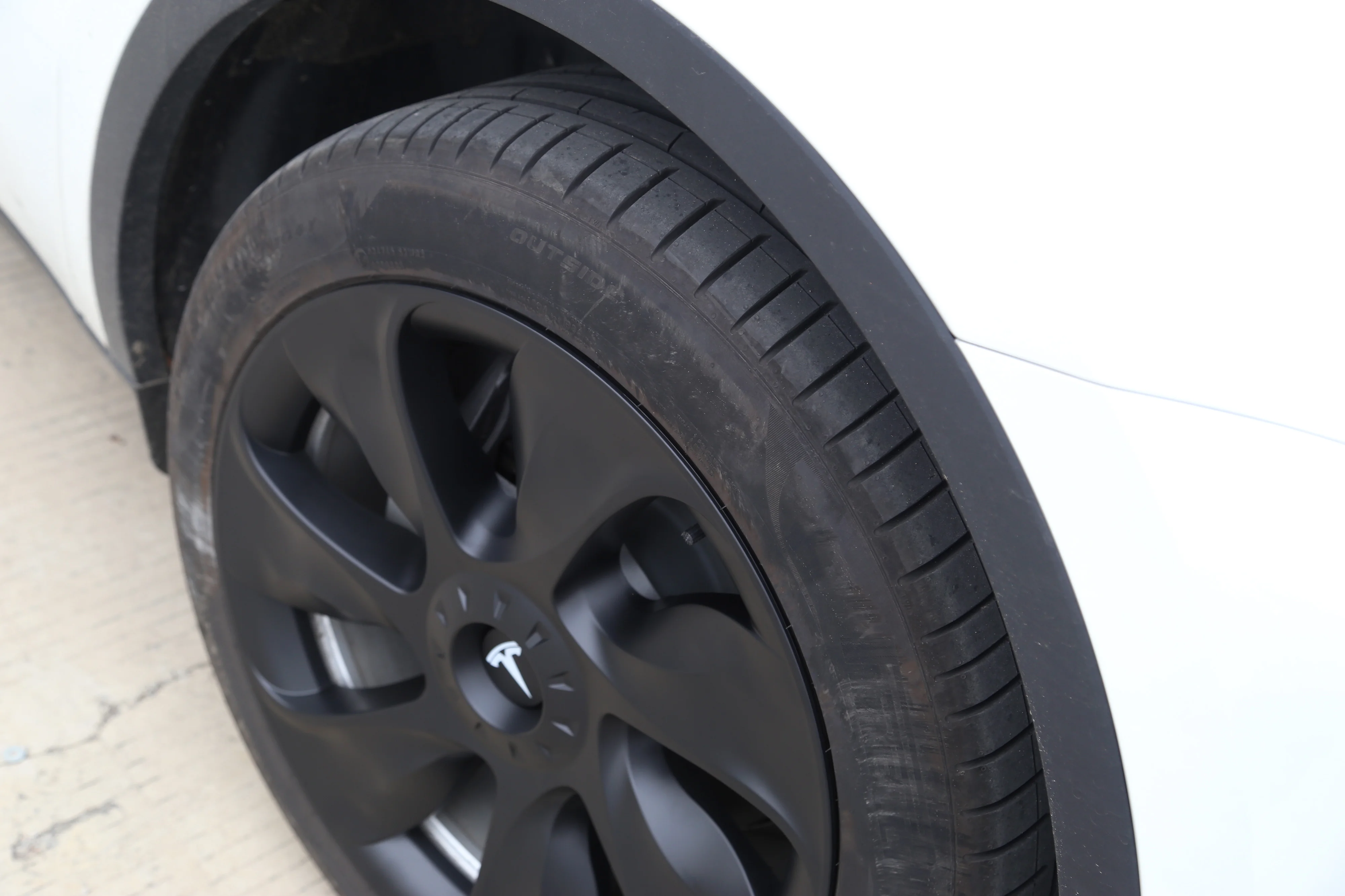 4PCS 19 Inch Wheel Caps For Tesla Model Y Wheel Cover Performance Replacement Wheel HubCap Full Rim Cover Accessories 2018 2024