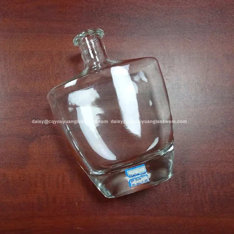 Cheap wholesale clear xo brandy bottle 700 ml with thick bottom