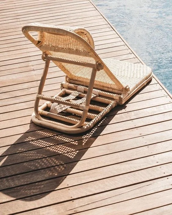 Outdoor Furniture Garden Wicker Portable High Quality Natural Handwoven Recliner Lounger Folding Rattan Beach