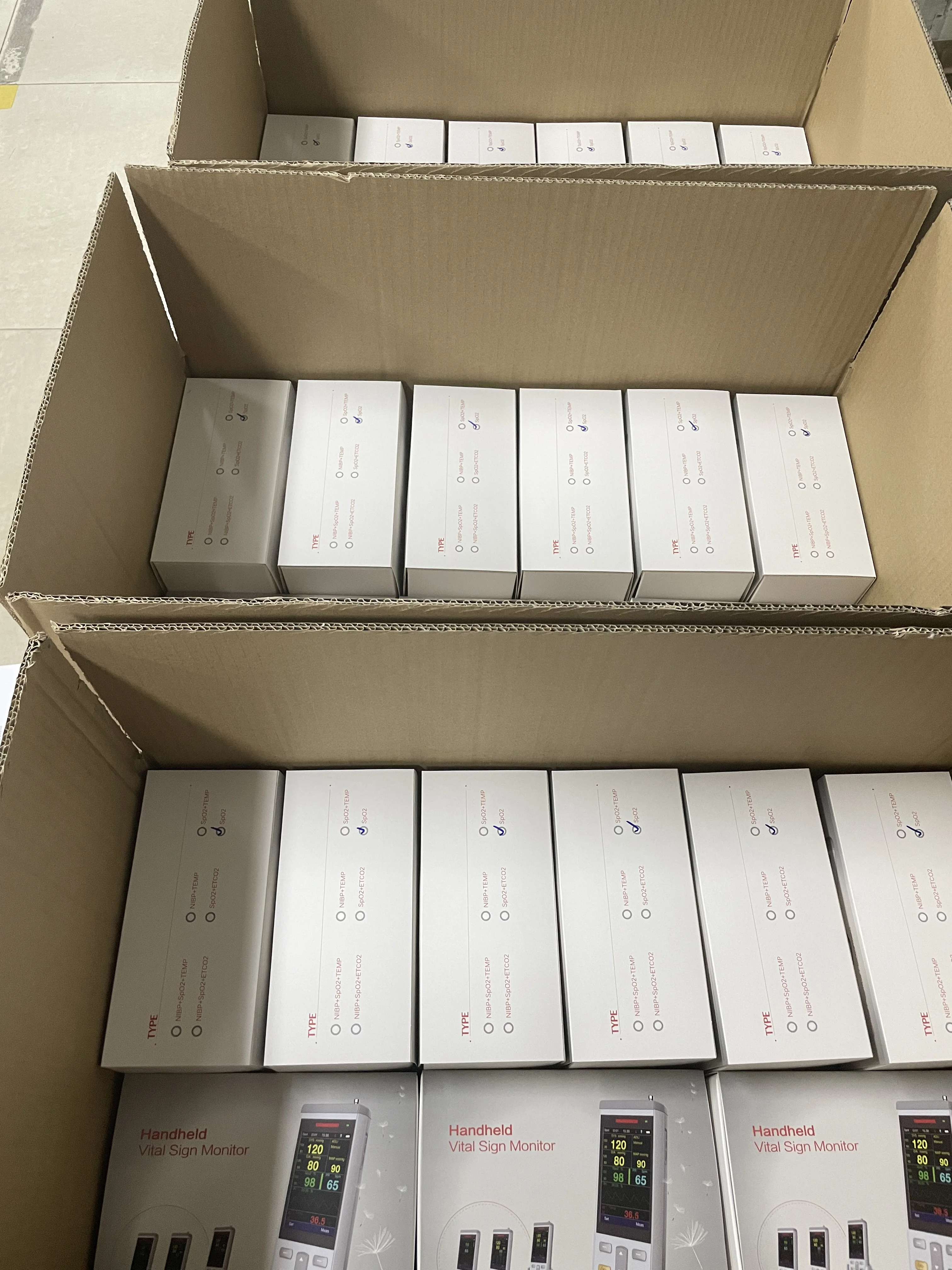 2023 Blood Pressure /Pulse Oxmetery/ Temperature /Heart Rate 4 Parameters Patient Monitor Vital Sign Monitor