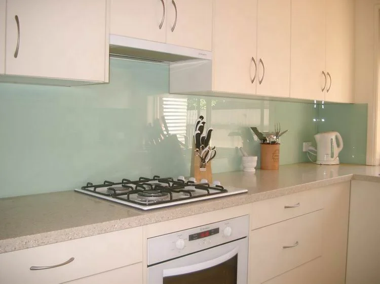 Hot Sale 4- 6mm Colored Back Painted Splashback Glass, Kitchen Glass Wall